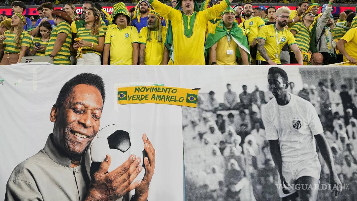 Pelé continua en el hospital, pero sigue mejorando