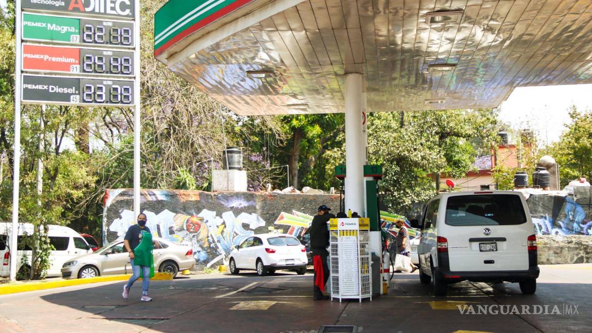Litro de gasolina costaría 35 pesos sin subsidio