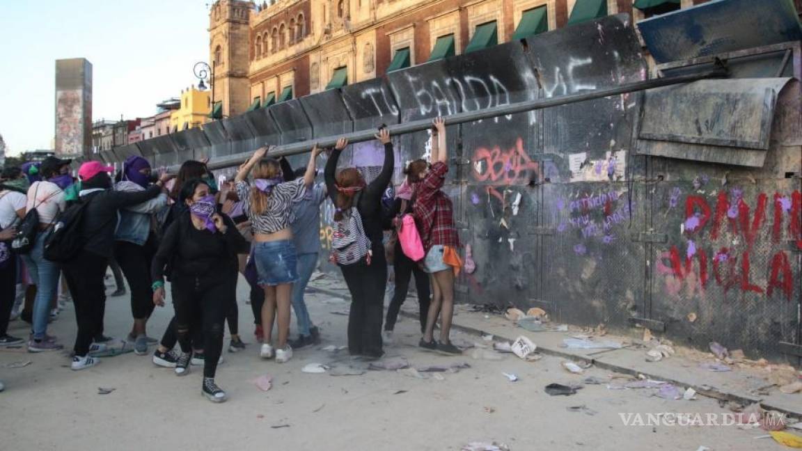 8M: Entre el dolor y la rabia con el grito de “Ni una más” miles de mujeres toman las calles en México (fotos)