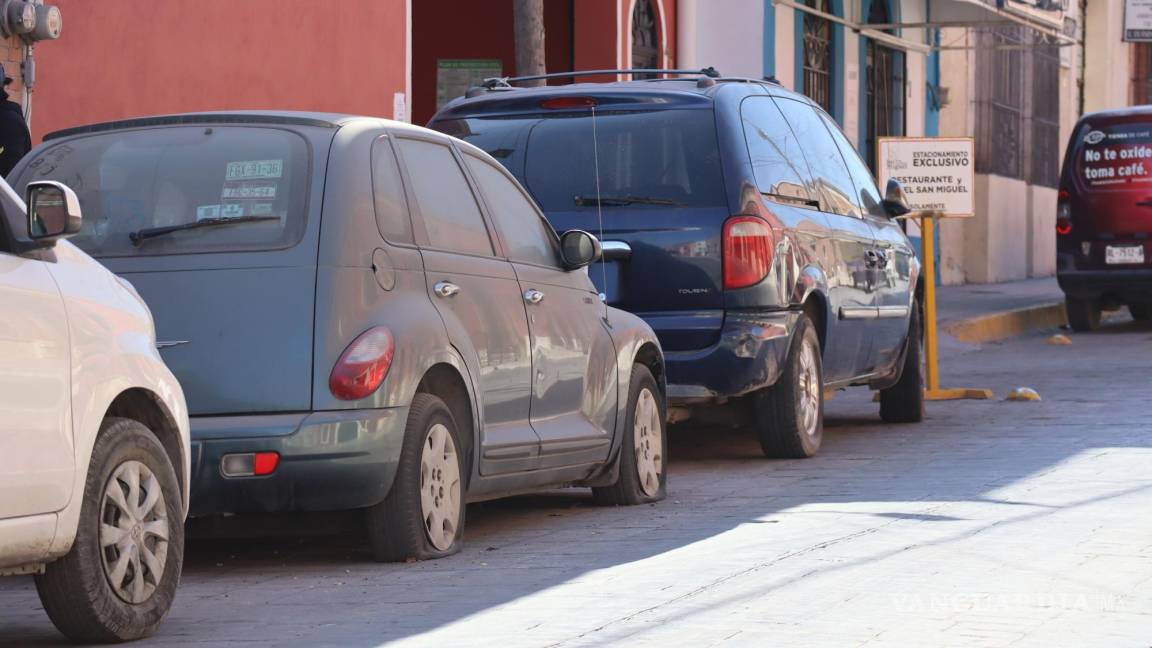 Retiran en 2023 más de 600 vehículos “yonkeados” de las calles de Saltillo