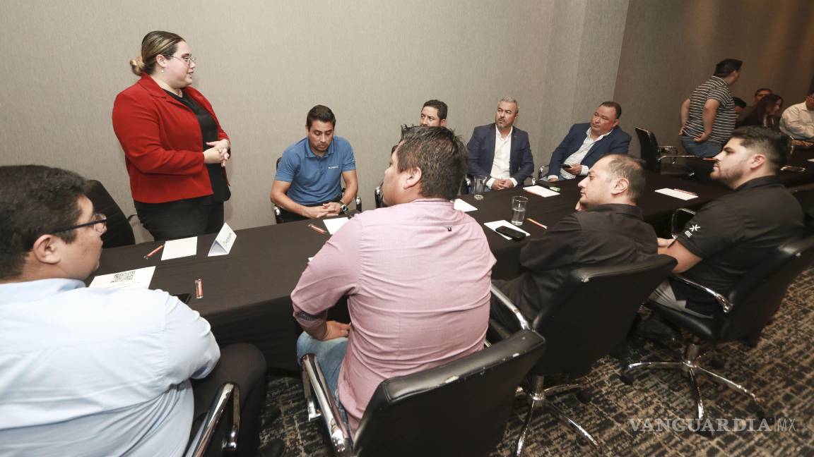 $!El foro se llevó a cabo en el Salón Gran Sarapero del Hotel Hyatt Saltillo, con la participación de más de 30 empresas clave en automatización, inteligencia artificial y manufactura avanzada.