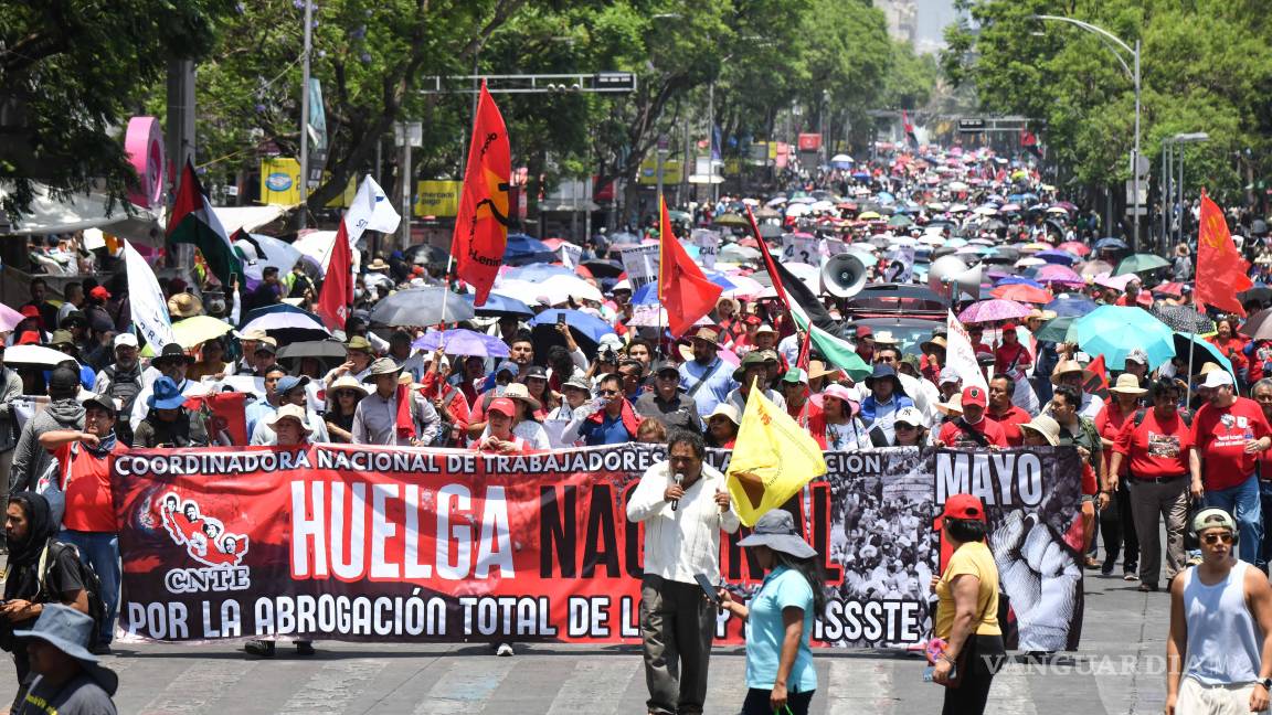 $!Inicia CNTE paro nacional: se planta en el Zócalo