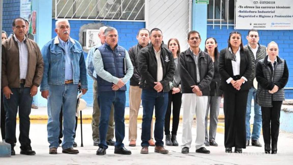 $!Autoridades educativas y municipales estrechan lazos en la Secundaria Técnica No. 67.