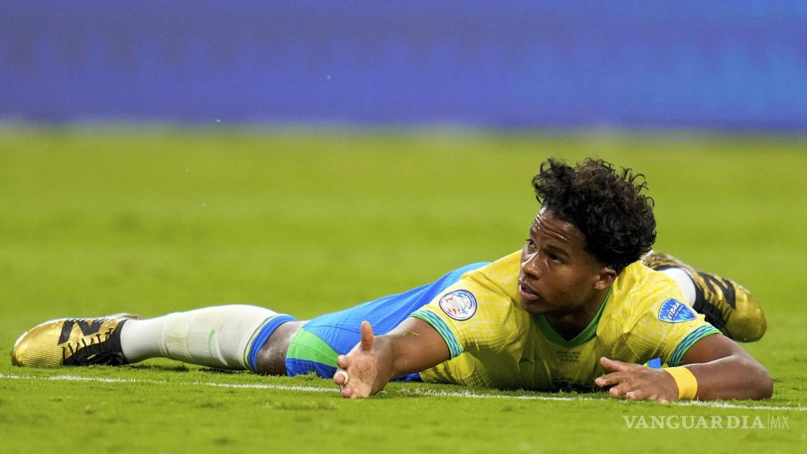 $!Endrick, a sus 17 años, fue titular con Brasil en el duelo de la Copa América ante Uruguay.