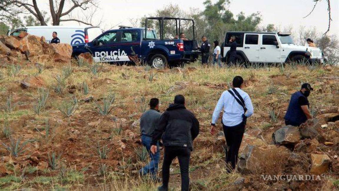 Encuentran cuerpos de una mujer y un niño con golpes en Tonalá, Jalisco