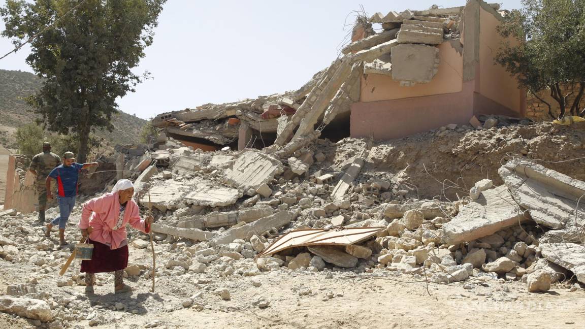 Réplica de magnitud 3.9 sobresalta Marruecos mientras rezan por víctimas