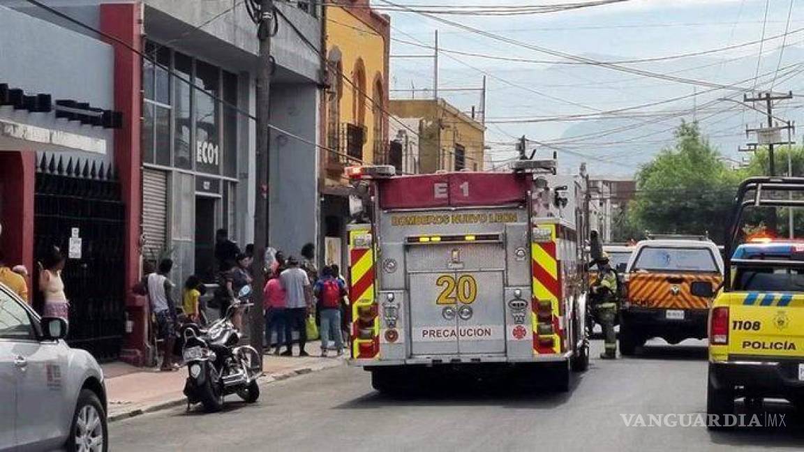 Evacuan a cien personas por incendio en un edificio en Monterrey, la mayoría haitianas