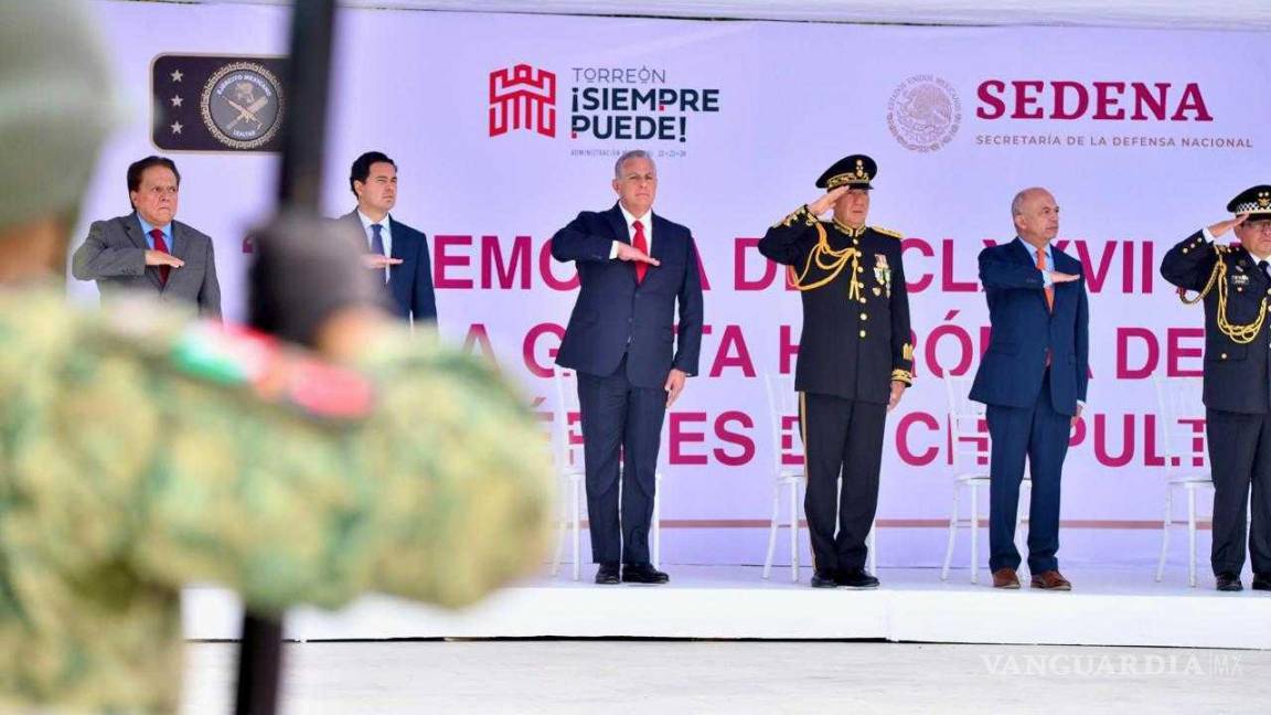 Román Cepeda preside ceremonia del 177 Aniversario de la Gesta de los Niños Héroes de Chapultepec en Torreón