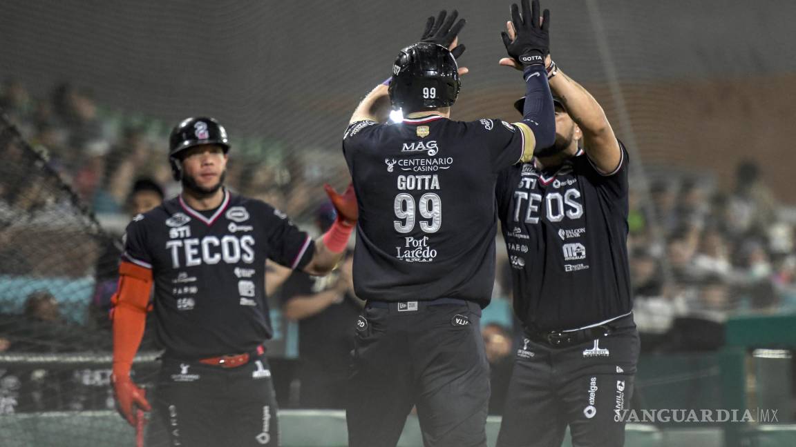 $!El equipo visitante aprovechó un potente rally ofensivo en la quinta y sexta entrada para asegurar la victoria.