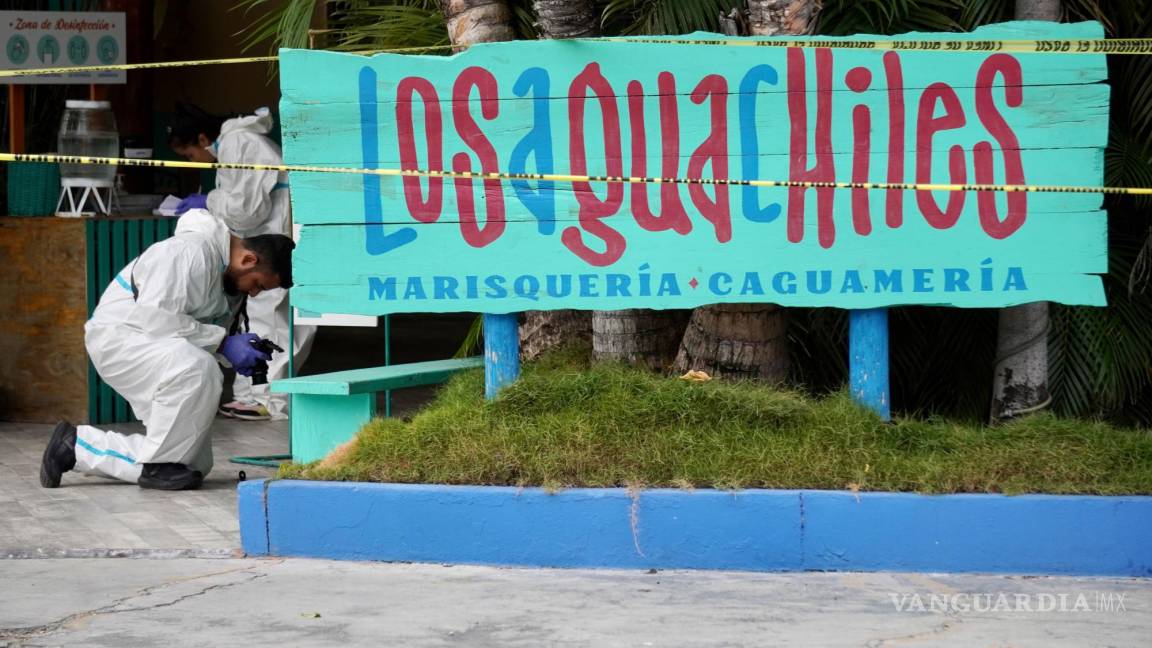 Atacan a balazos dos sucursales de un restaurante en Cancún y Playa del Carmen