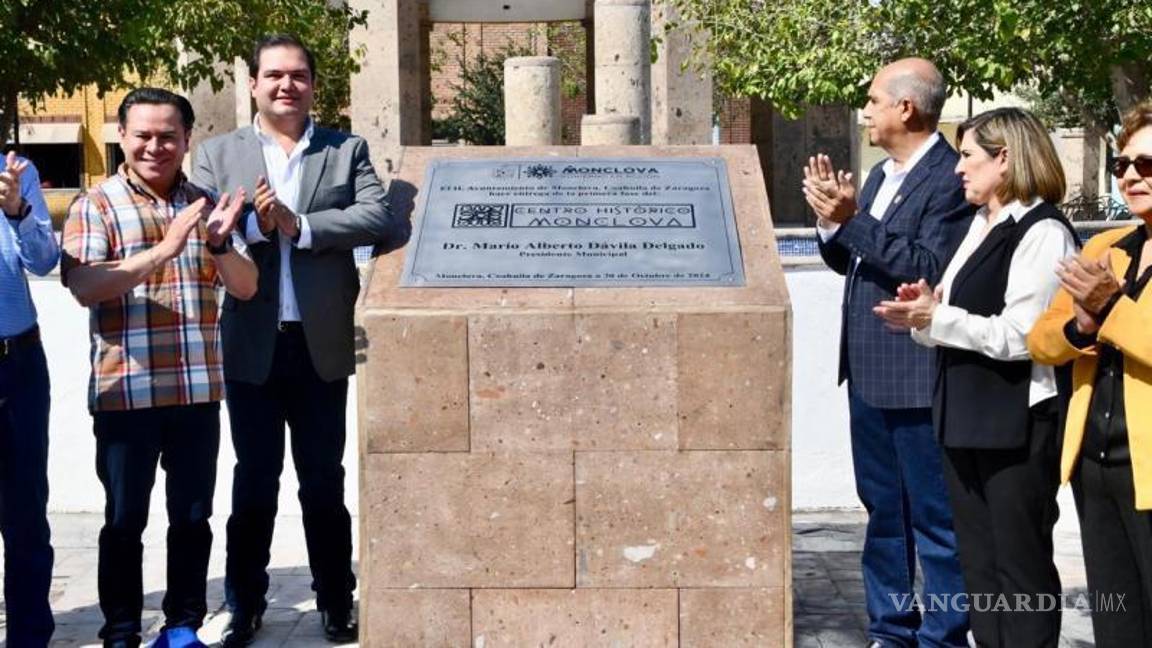 $!Se develó una placa de la primera parte de la obra en el centro de Monclova.