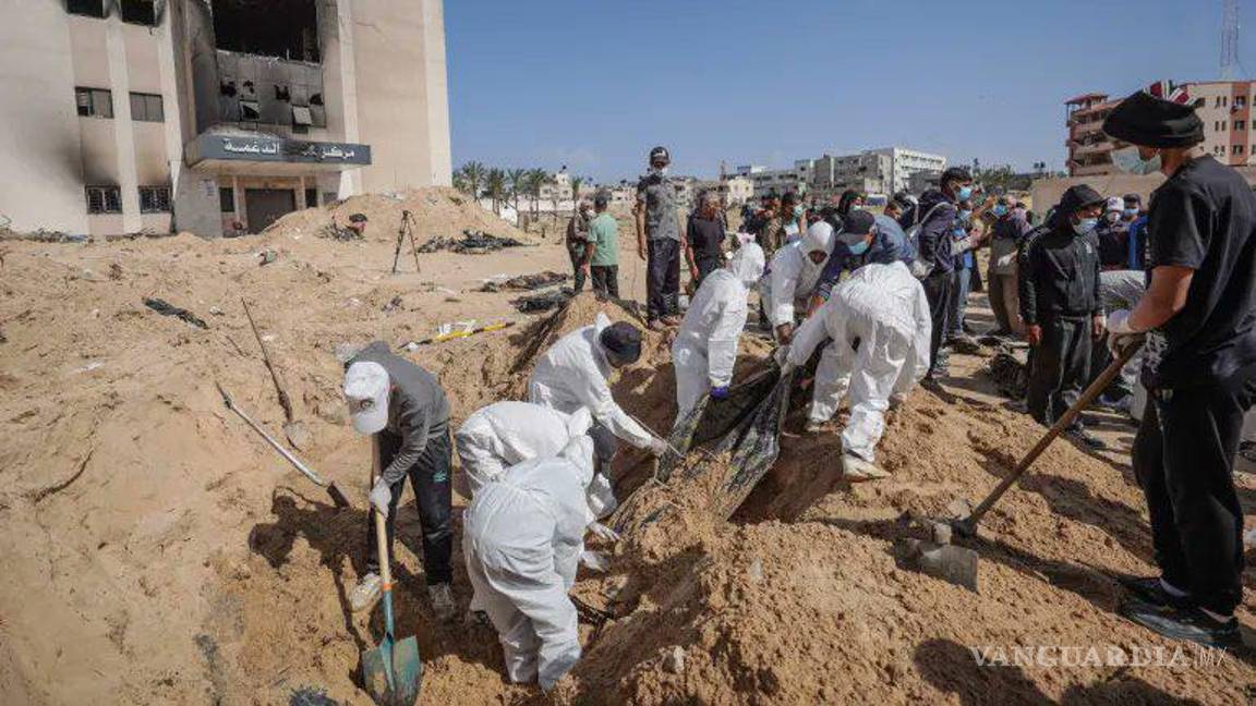 $!Autoridades de Gaza han exhumado 520 cuerpos, encuentran 49 en nueva fosa