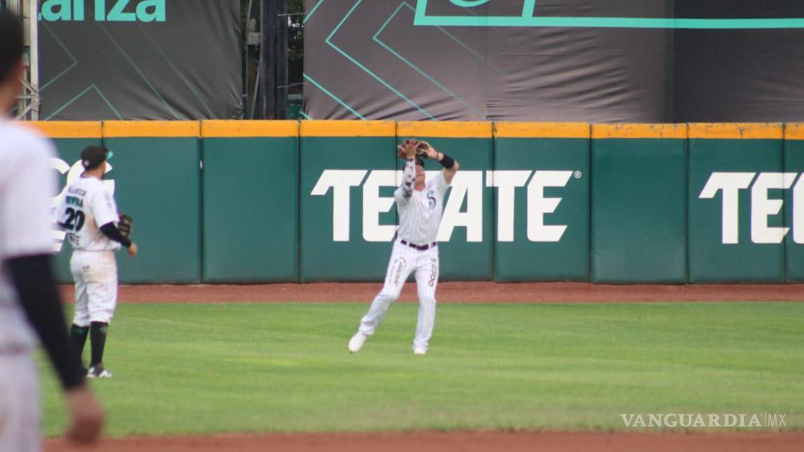 $!Los Saraperos de Saltillo no pudieron regresar nunca en el primer partido de la doble cartelera de este sábado en el Madero ante los Algodoneros de Unión Laguna.