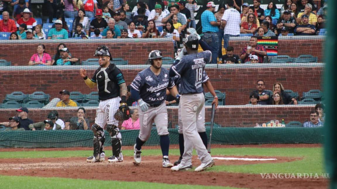 $!La Nave Verde no pudo salvarse de perder la serie ante Algodoneros de Unión Laguna y están firmando una desastrosa temporada.