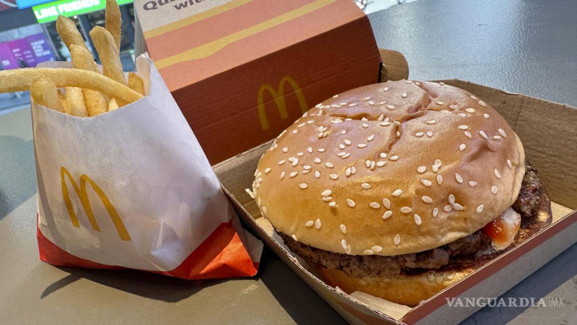 FDA da a conocer que aumenta a 90 personas infectadas con E. coli tras comer en McDonald’s