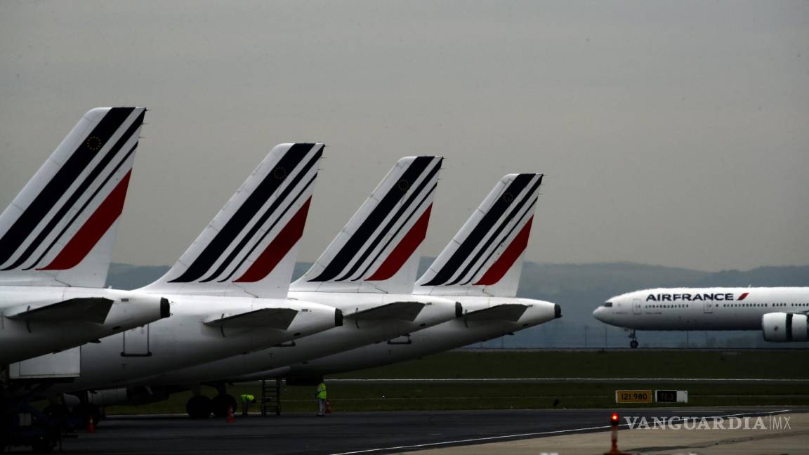 Air France suspende a dos pilotos que se pelearon a golpes en la cabina de un avión