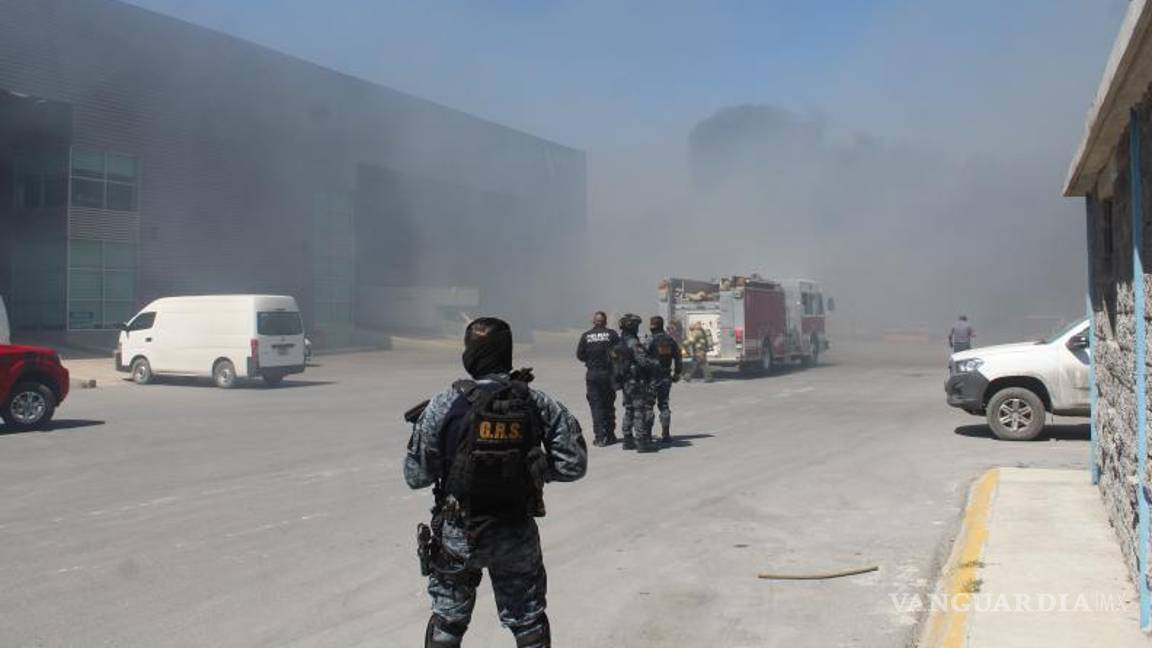 $!La falta de medidas de prevención contra incendios en el corralón fue uno de los aspectos destacados tras finalizar las labores de control del siniestro.