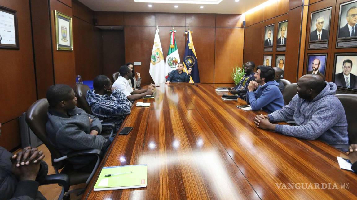 $!El rector Octavio Pimentel se reunió con los alumnos.