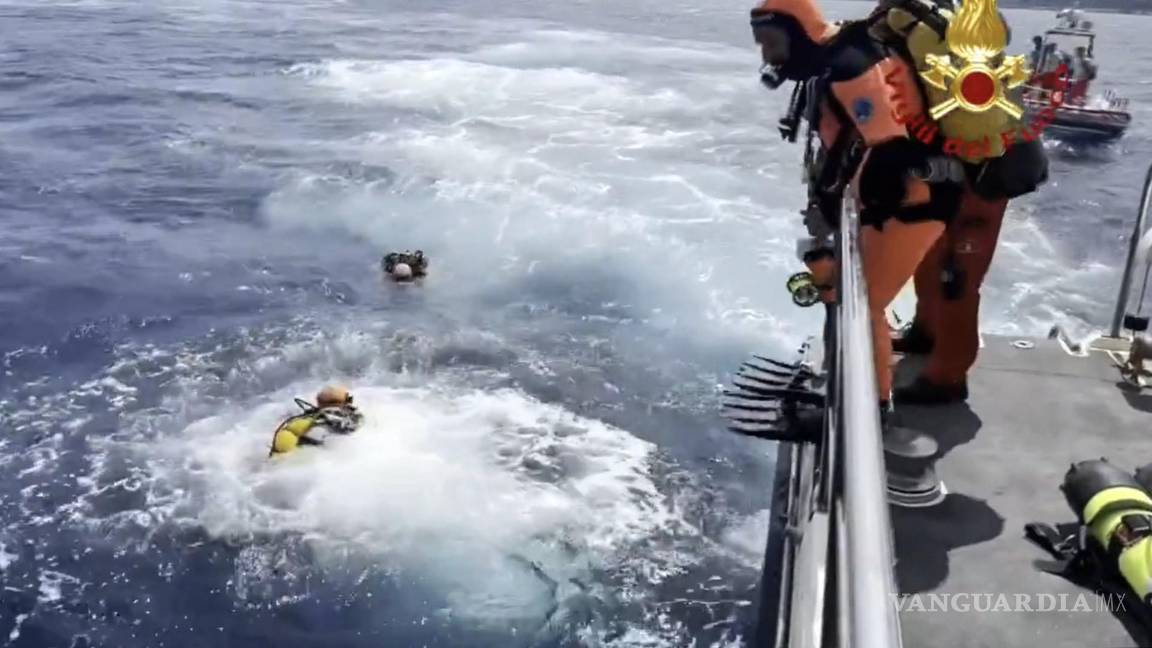 $!Buceadores de cuevas del cuerpo de bomberos italiano se preparan para reanudar las inspecciones del naufragio del yate bayesiano.