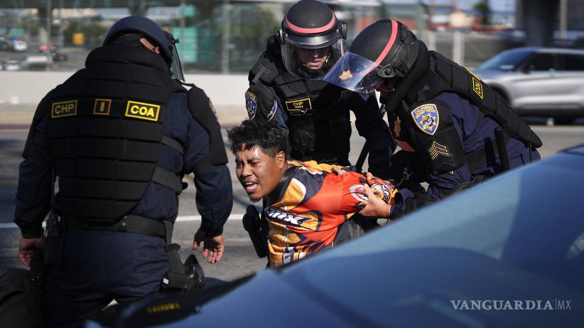 EU demanda a NY por ley que prohíbe arrestos migratorios en tribunales