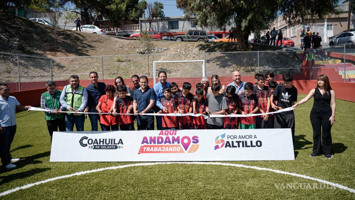 Estrenan cancha rehabilitada en la colonia Benito Juárez, en Saltillo