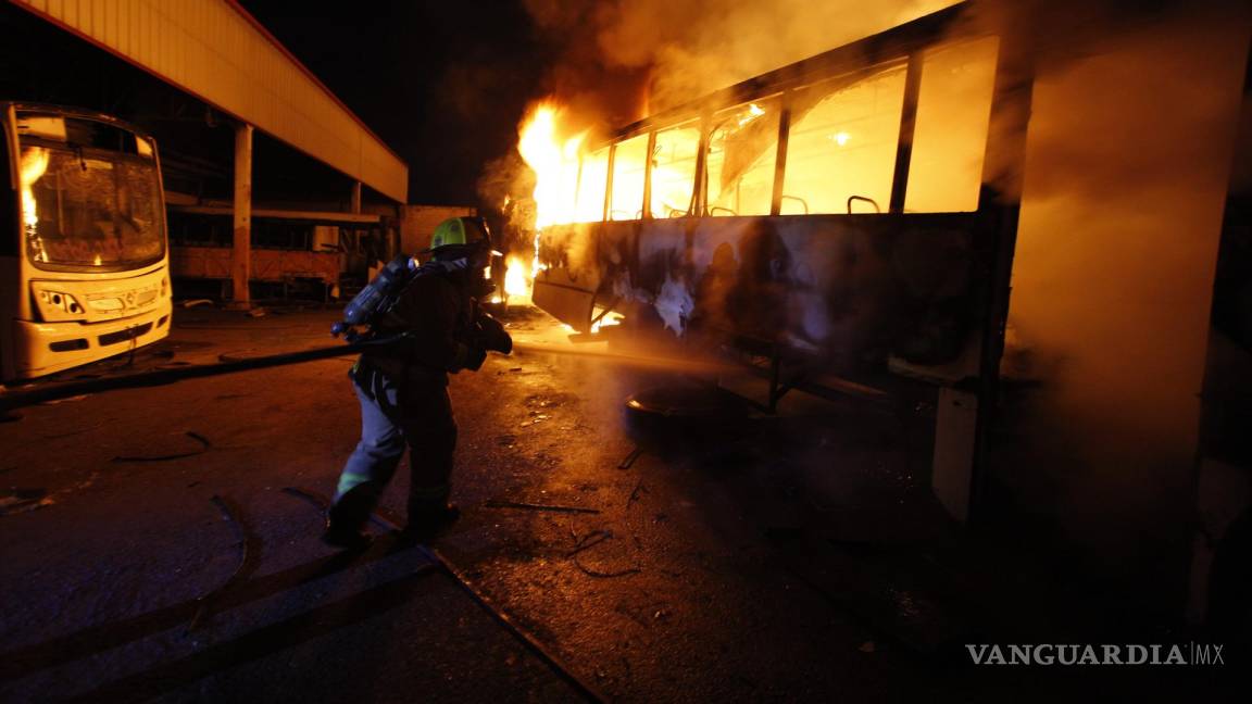 Saltillo: por cuarta ocasión le prenden fuego a camiones en el Otilio González