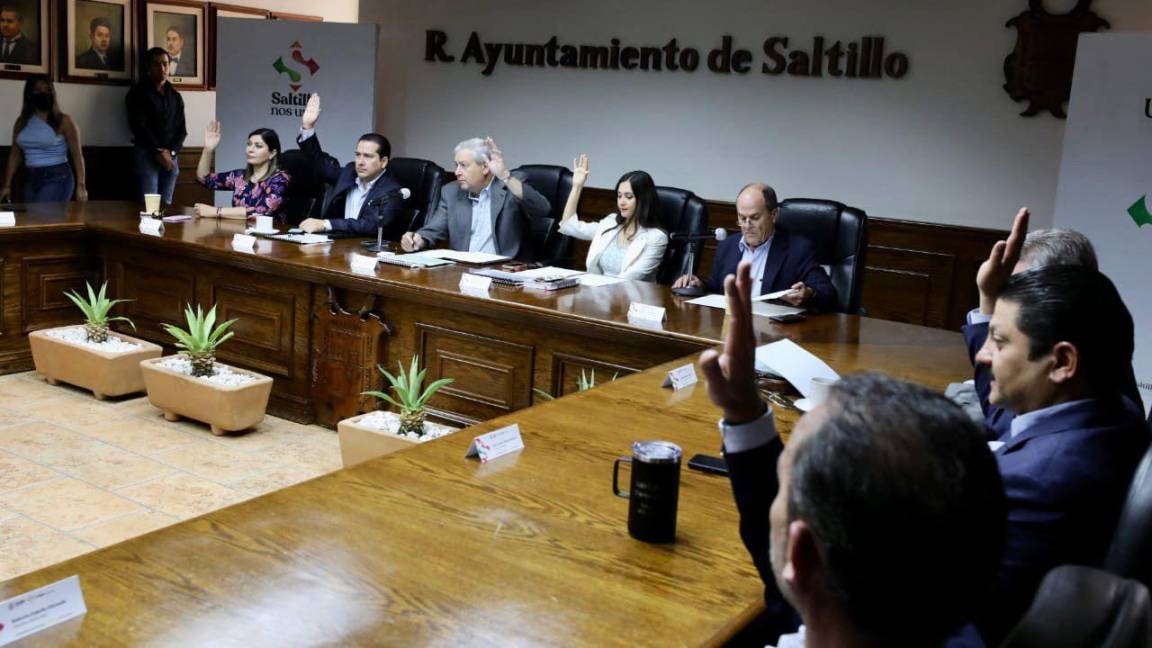 $!Fernando Morales mencionó que su plan de trabajo se enmarca dentro del Gobierno Municipal de Saltillo en temas como la modernización administrativa y la participación ciudadana.