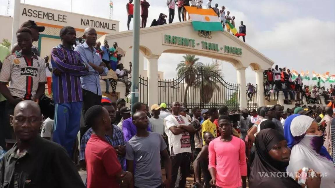 Se agrava la situación en Níger; presidente dice ser un ‘rehén’