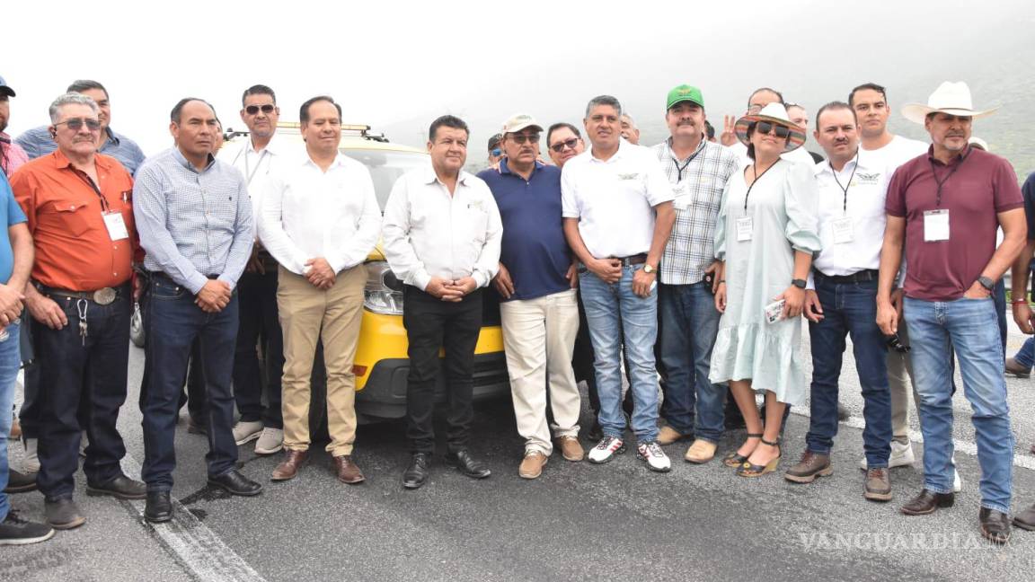 Amagan transportistas con paralizar Monterrey si no atienden sus demandas