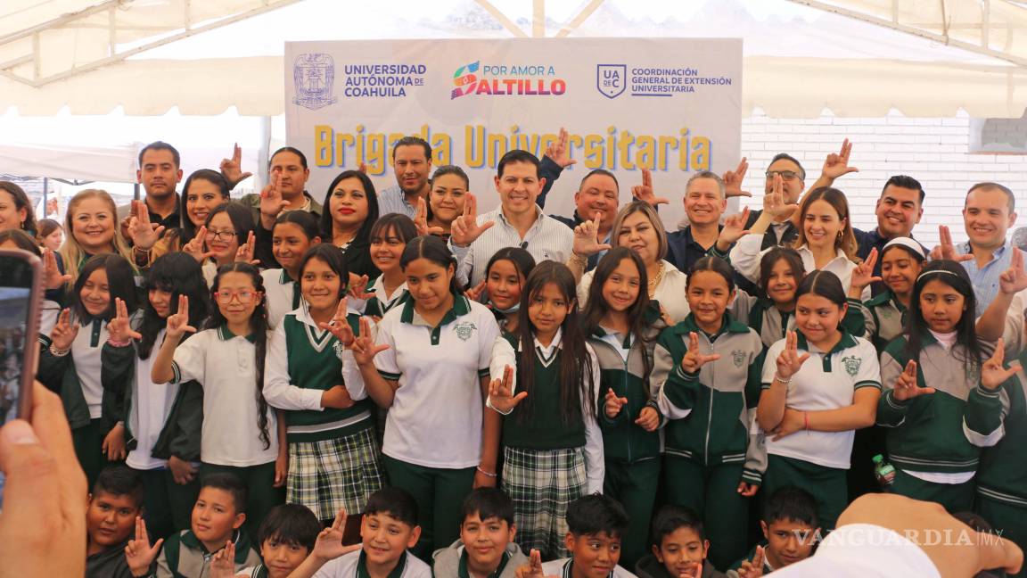 La UAdeC acerca servicios de salud y orientación a los saltillenses con la brigada ‘Lobos en tu colonia’