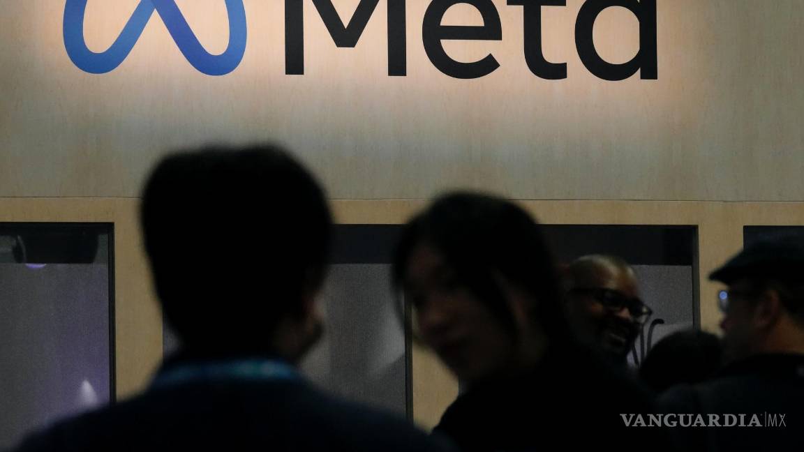 $!Los asistentes visitan el stand de Meta en la Game Developers Conference 2023 en San Francisco.