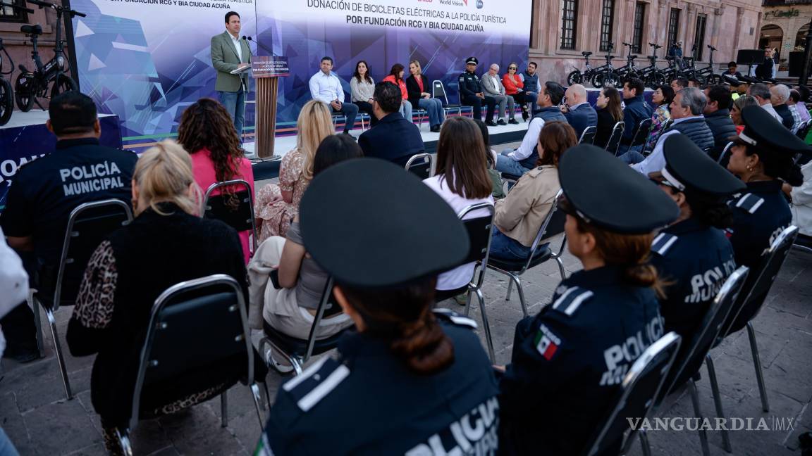 Refuerzan seguridad de Saltillo con entrega de bicicletas eléctricas a policías