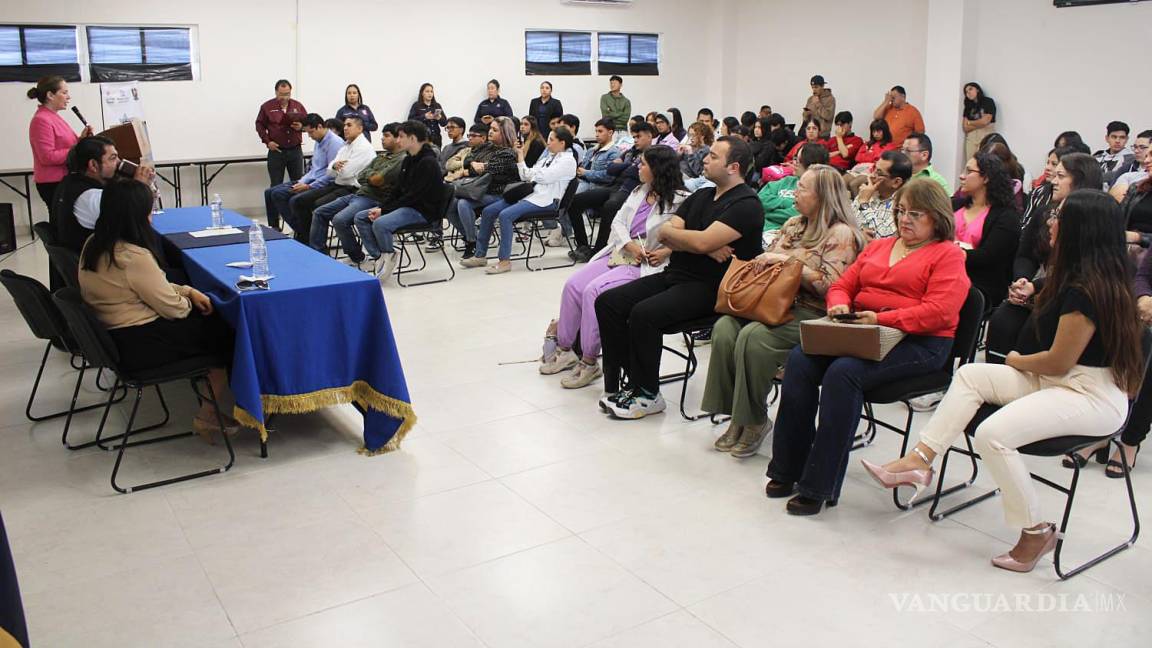 ‘Mi primera licencia’: UAdeC impulsa una nueva generación de conductores responsables en Torreón