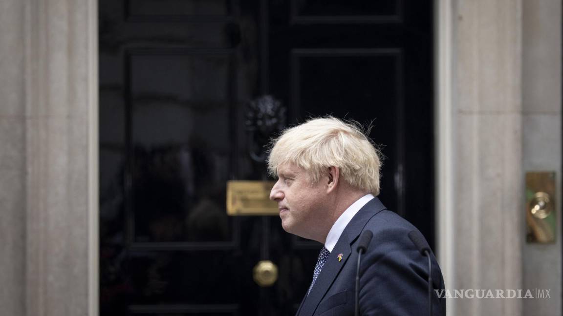 Concluye un reporte que Boris Johnson engañó de forma deliberada al Parlamento sobre el “partygate”