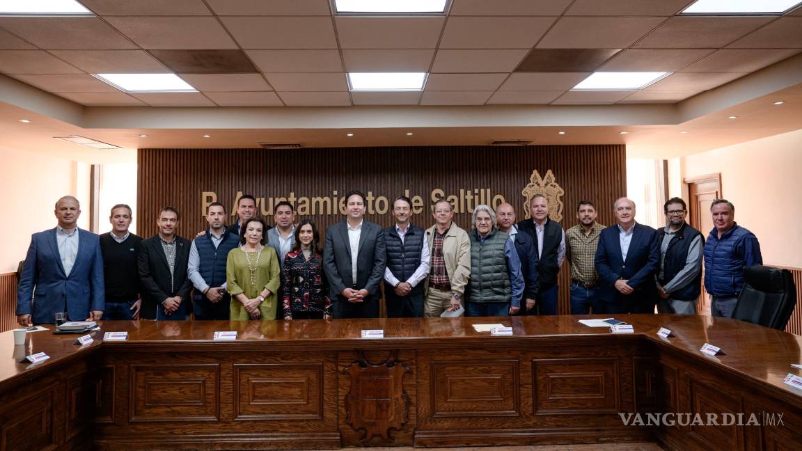 $!Empresarios integrantes de la UOE se reunieron con funcionarios del Gobierno Municipal.