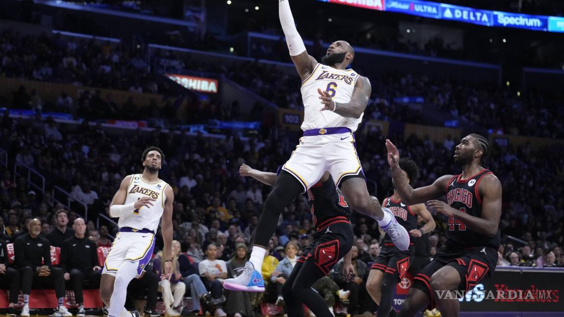 Ni el regreso de ‘el Rey’ los pudo salvar; Bulls derrota a Lakers 108-118