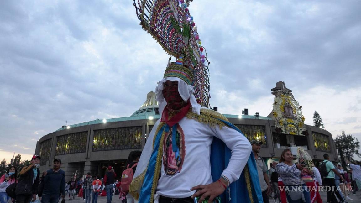 $!Miles de peregrinos acuden a la Basílica de Guadalupe en el marco de la celebración de la Virgen del Tepeyac.
