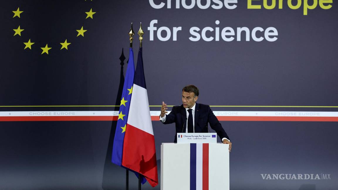 $!El presidente francés, Emmanuel Macron, pronuncia un discurso durante el evento “Choose Europe for Science”.