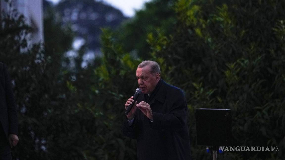 Prolonga Erdogan su mandato en Turquía: se declara ganador de segunda vuelta