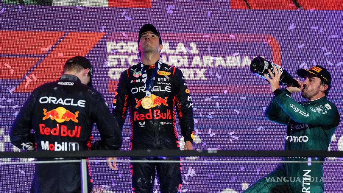 $!Max Verstappen quedó en segundo lugar, mientras que Fernando Alonso perdió el tercer lugar por una penalización.