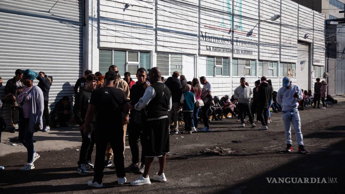 $!La presencia de migrantes en la frontera norte podría ser un arma de doble filo: por un lado ayudar a la falta de mano de obra, pero por otro aumentar el empleo informal.