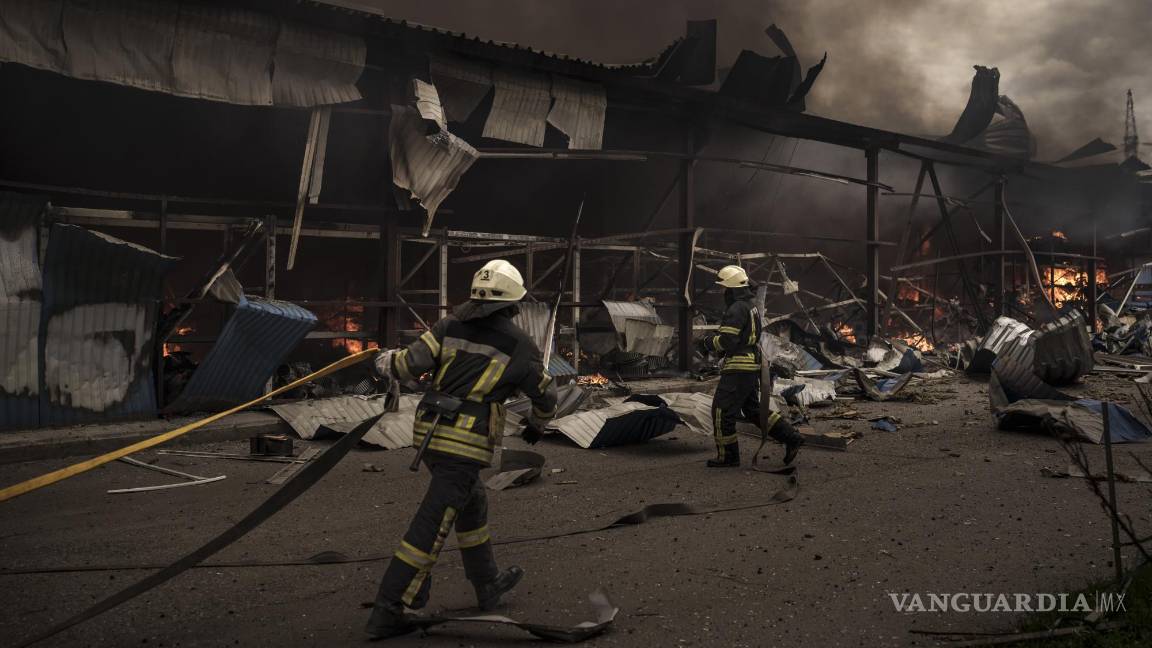 Destruyen tropas 20 almacenes con armas; atacaron al menos 79 objetivos