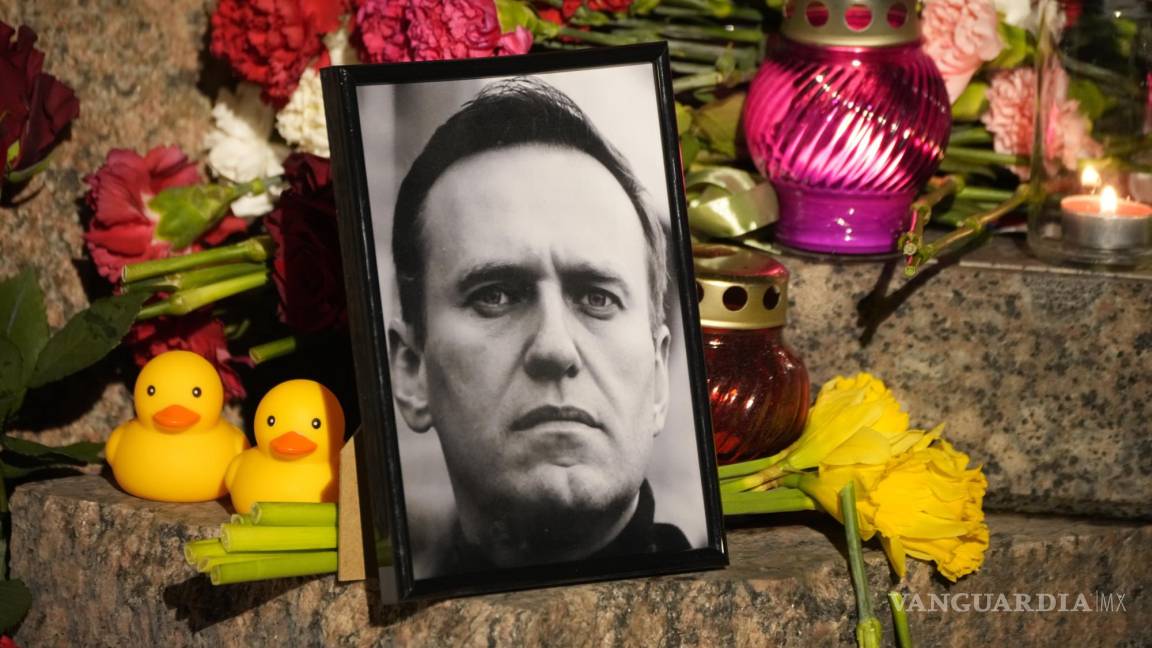 Retiran homenajes a Navalny en ciudades de Rusia; reportan detenciones