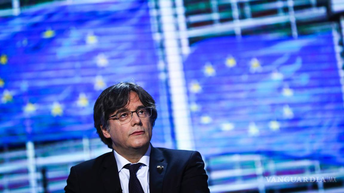 $!El miembro del Parlamento Europeo Carles Puigdemont se prepara para una entrevista en el Parlamento Europeo en Bruselas el 9 de marzo de 2021.