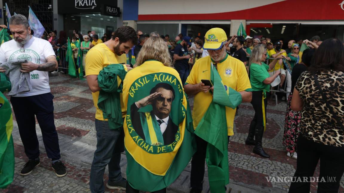 $!Simpatizantes del presidente de Brasil, Jair Bolsonaro, acuden al primer acto de campaña del mandatario de cara a las elecciones presidenciales del 2 de octubre.