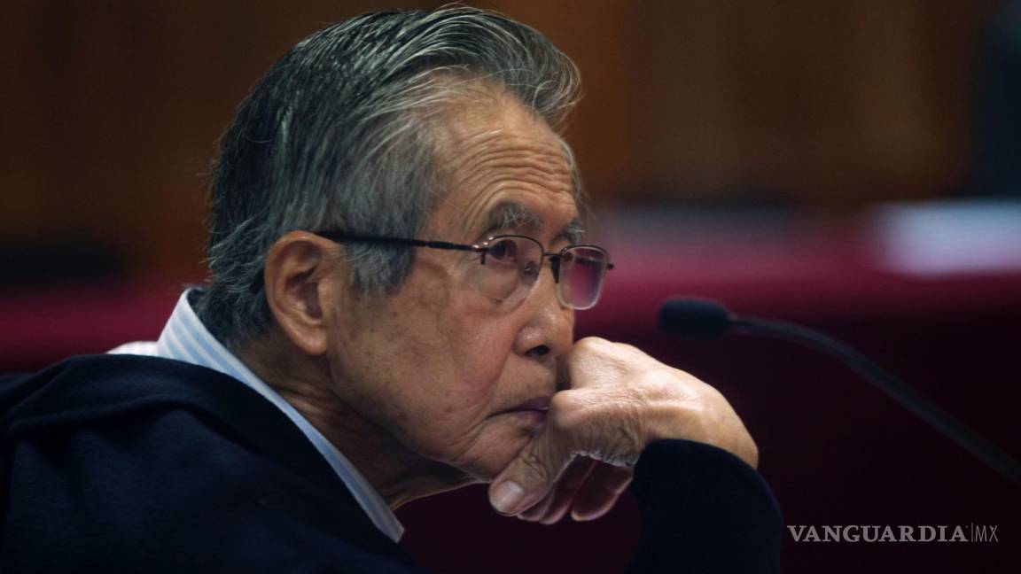 ¿Podría Alberto Fujimori, condenado y con juicios pendientes, postularse a sus 88 años para gobernar Perú?
