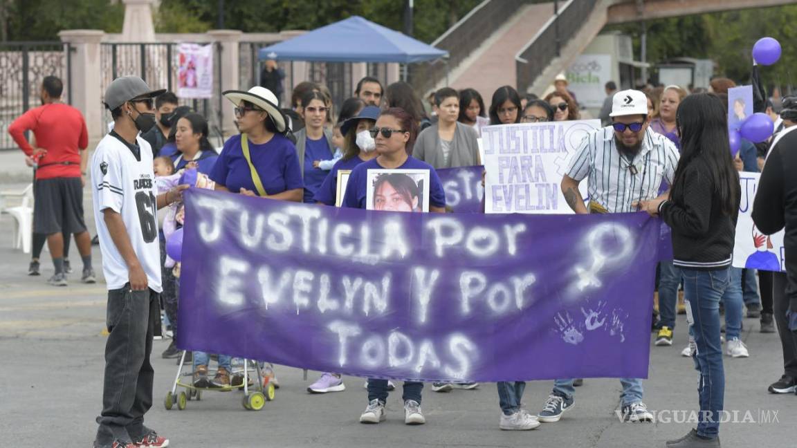 Marchan familiares y amigos de Evelyn Aidé en Saltillo; exigen justicia
