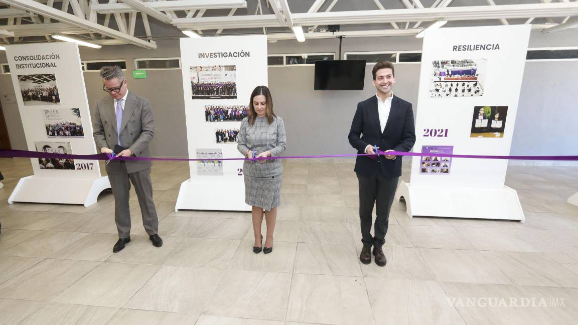 $!Una fotogalería fue inaugurada como parte de los festejos del décimo aniversario de la AIDH.