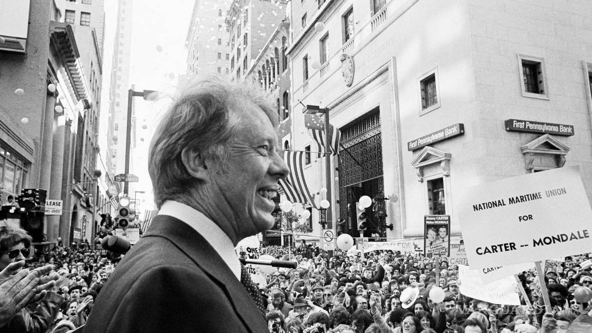$!35,000 personas se reúnen para escuchar el discurso del candidato presidencial Jimmy Carter al mediodía en el centro de Filadelfia, el 29 de octubre de 1976.