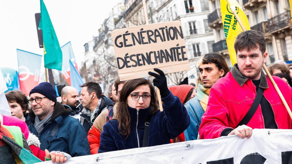 ‘Inundan’ decenas de miles calles en Francia contra reforma de pensiones
